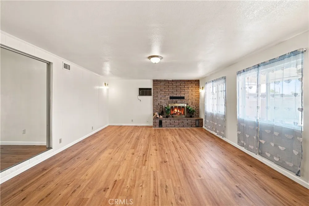1921 Flora Needles, CA 92363