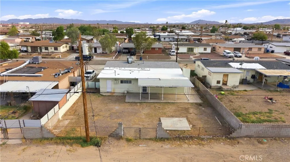 1921 Flora Needles, CA 92363