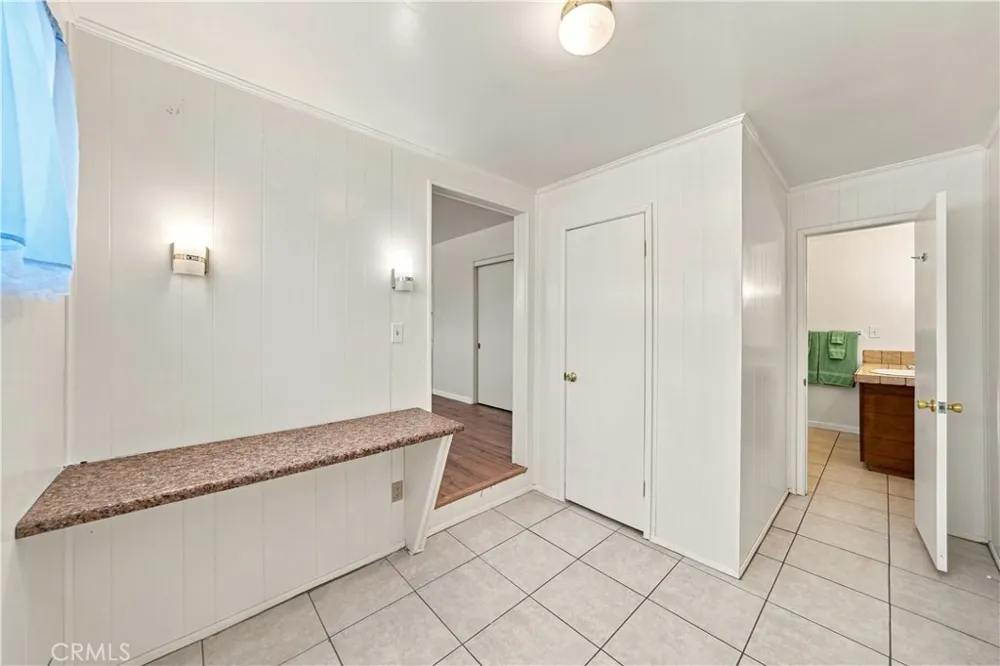 1921 Flora Needles, CA 92363