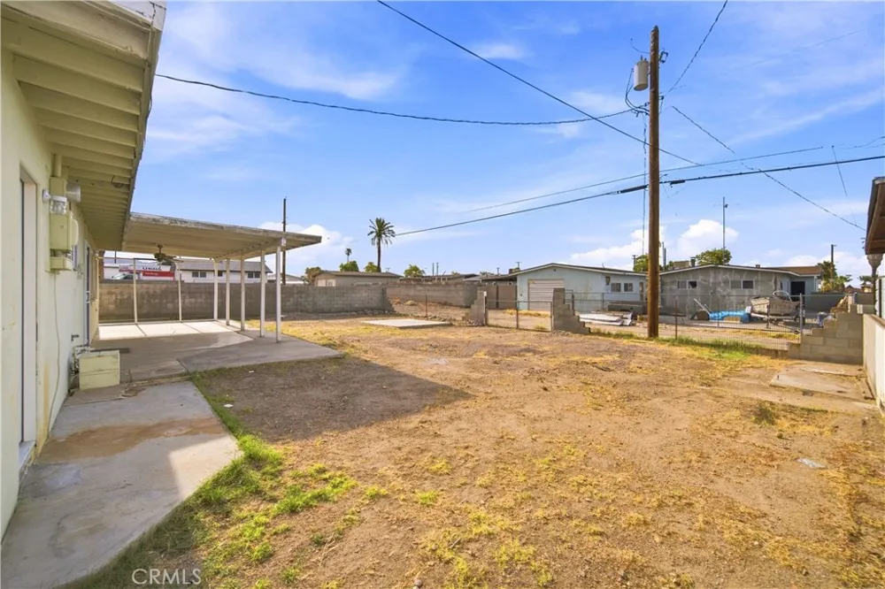1921 Flora Needles, CA 92363