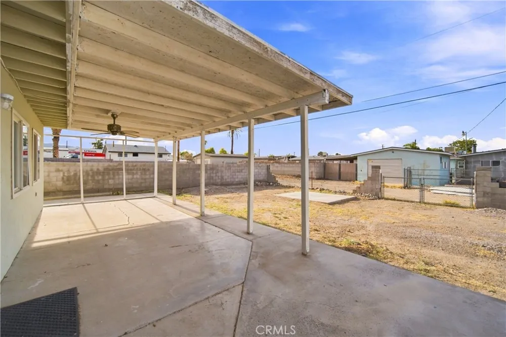 1921 Flora Needles, CA 92363