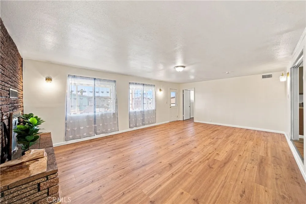 1921 Flora Needles, CA 92363