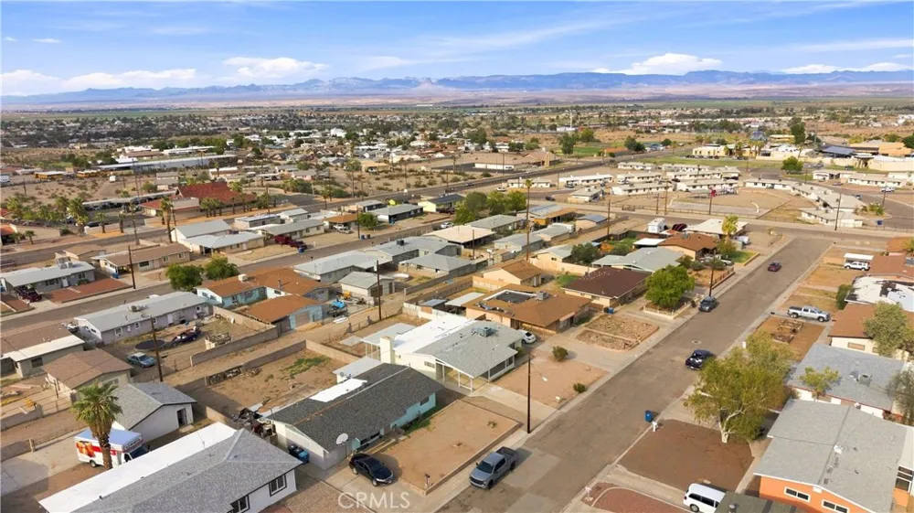1921 Flora Needles, CA 92363