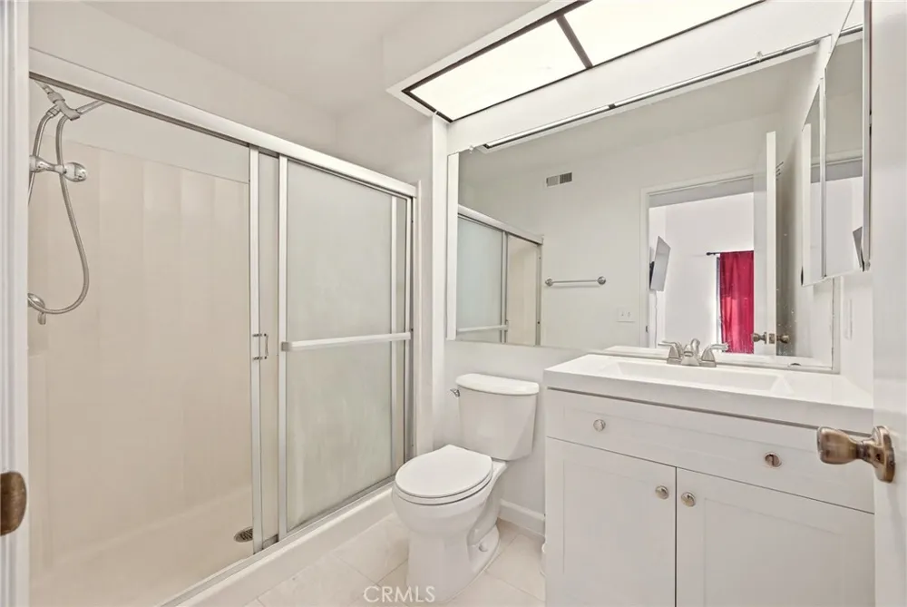 524 Park Shadow Court Baldwin Park, CA 91706