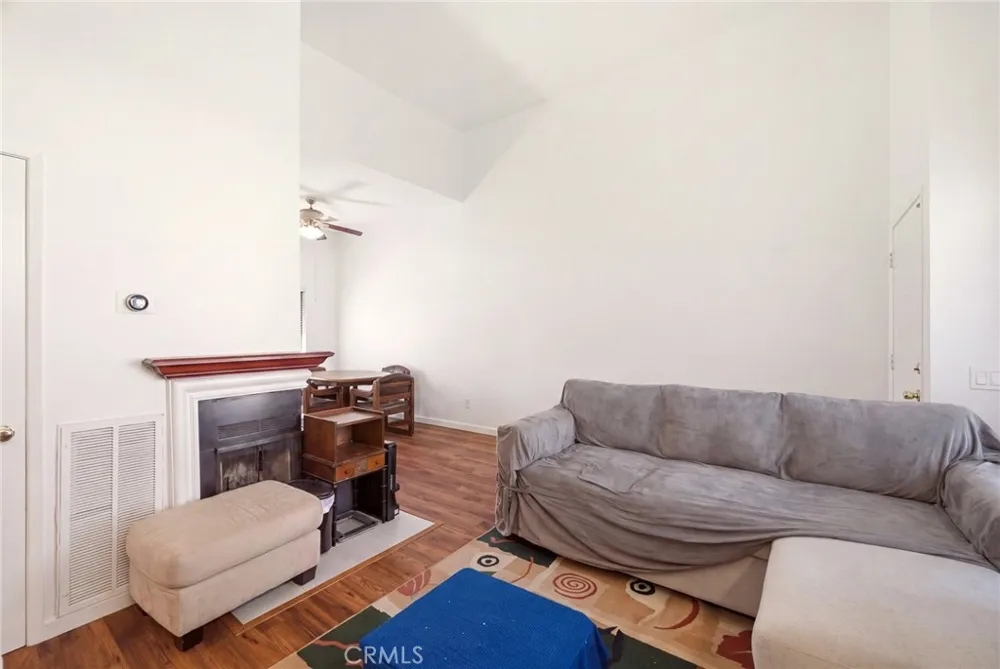 524 Park Shadow Court Baldwin Park, CA 91706