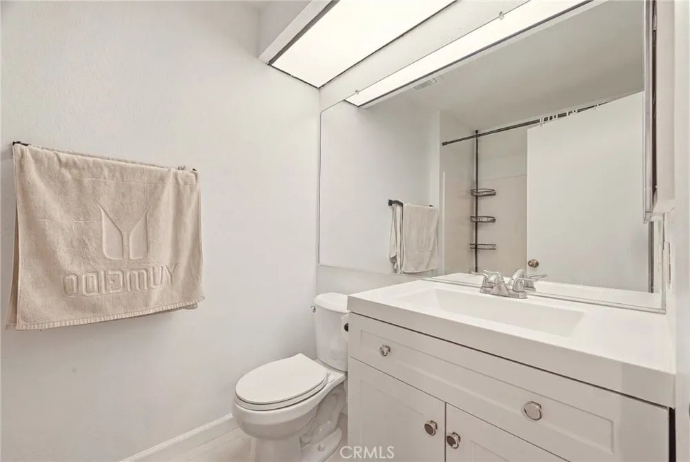524 Park Shadow Court Baldwin Park, CA 91706