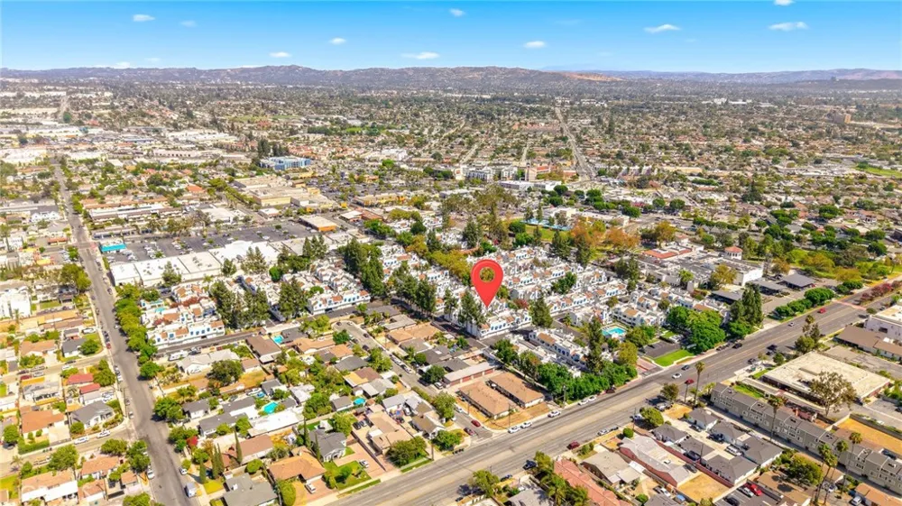 524 Park Shadow Court Baldwin Park, CA 91706