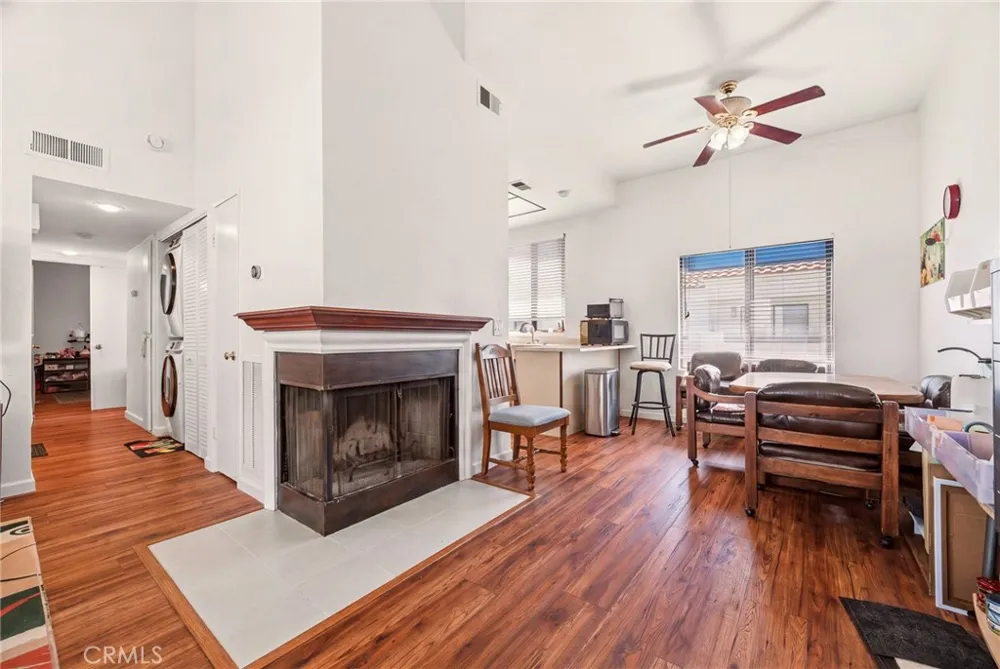 524 Park Shadow Court Baldwin Park, CA 91706