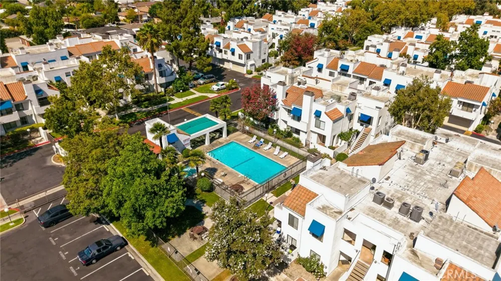 524 Park Shadow Court Baldwin Park, CA 91706
