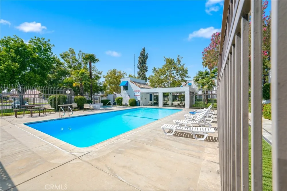 524 Park Shadow Court Baldwin Park, CA 91706
