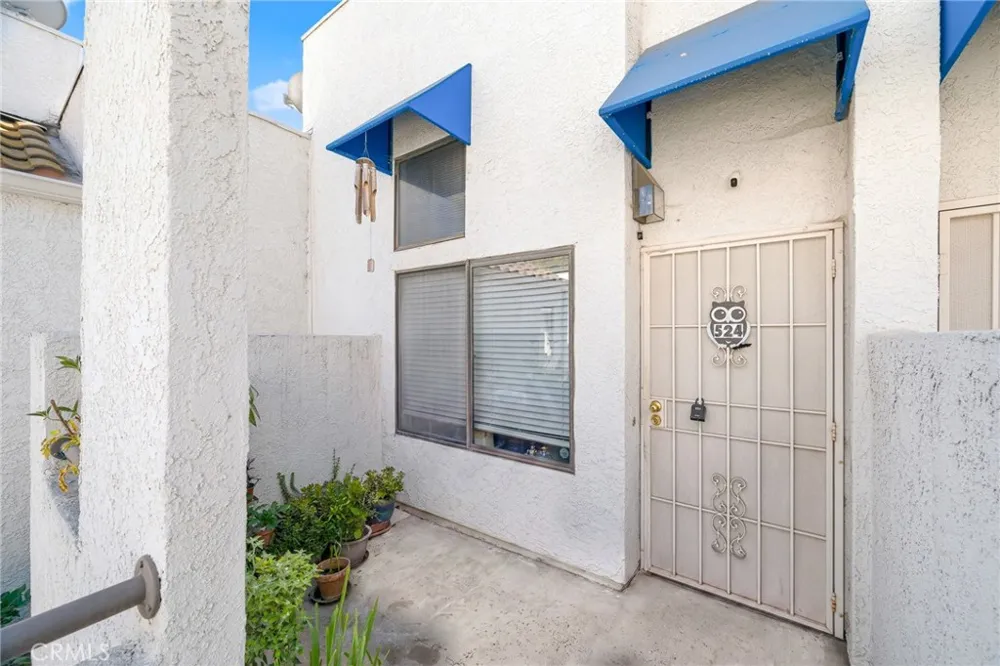 524 Park Shadow Court Baldwin Park, CA 91706