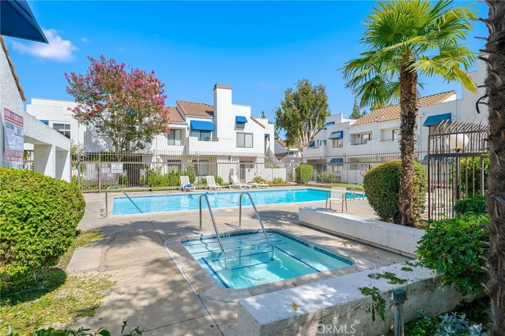 524 Park Shadow Court Baldwin Park, CA 91706
