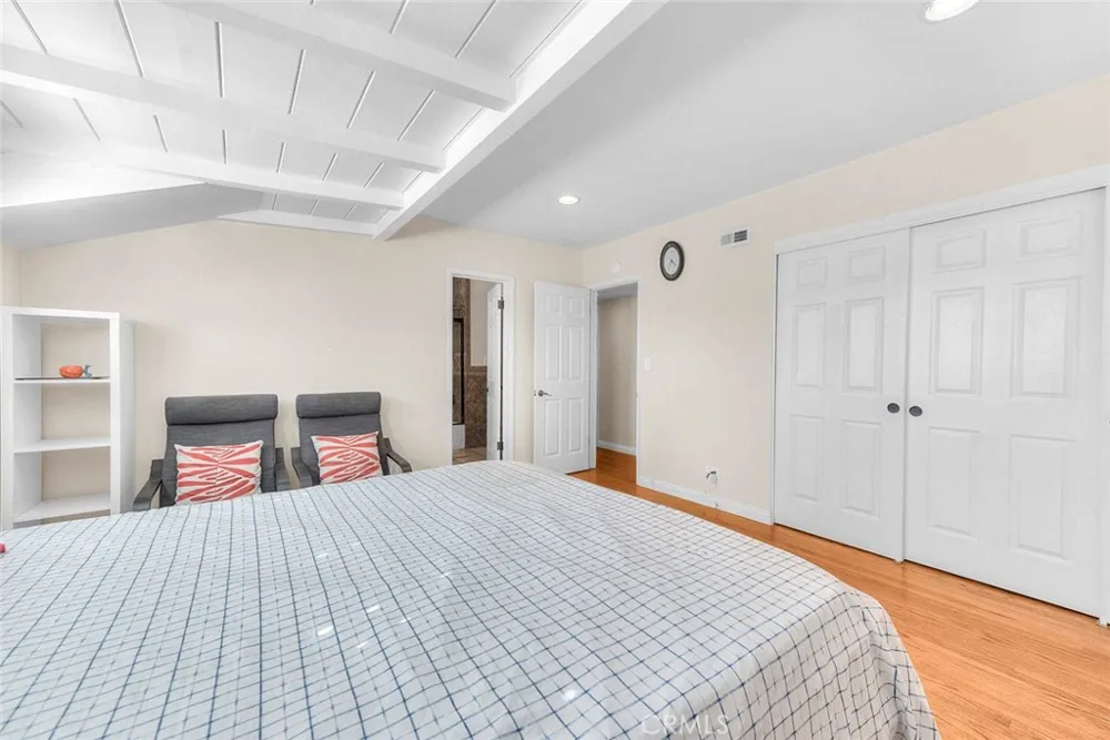 564 Armel Covina, CA 91722