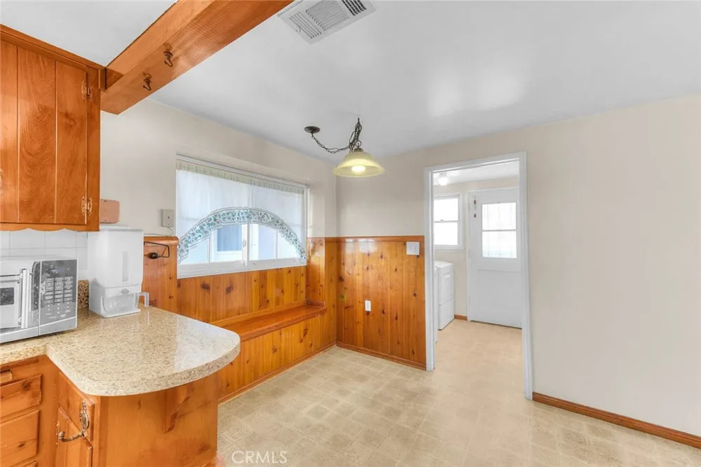 564 Armel Covina, CA 91722