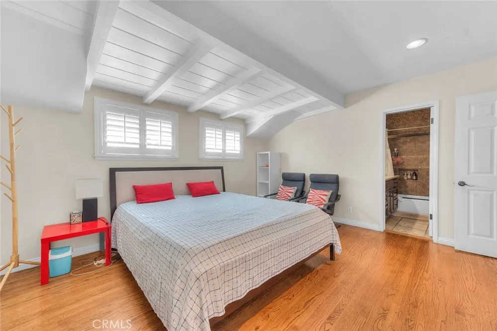 564 Armel Covina, CA 91722