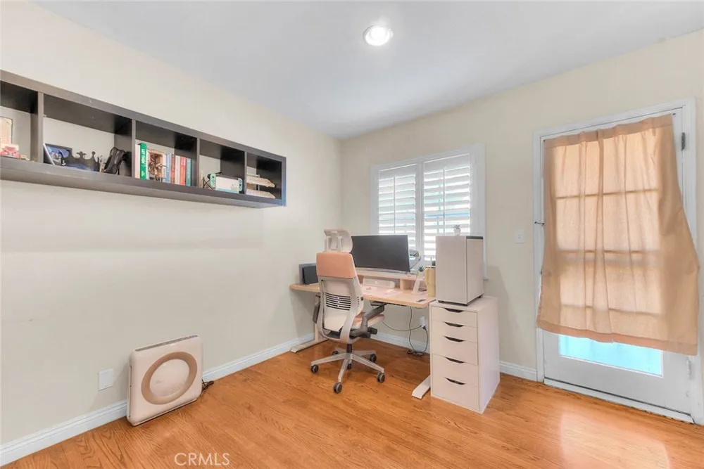 564 Armel Covina, CA 91722