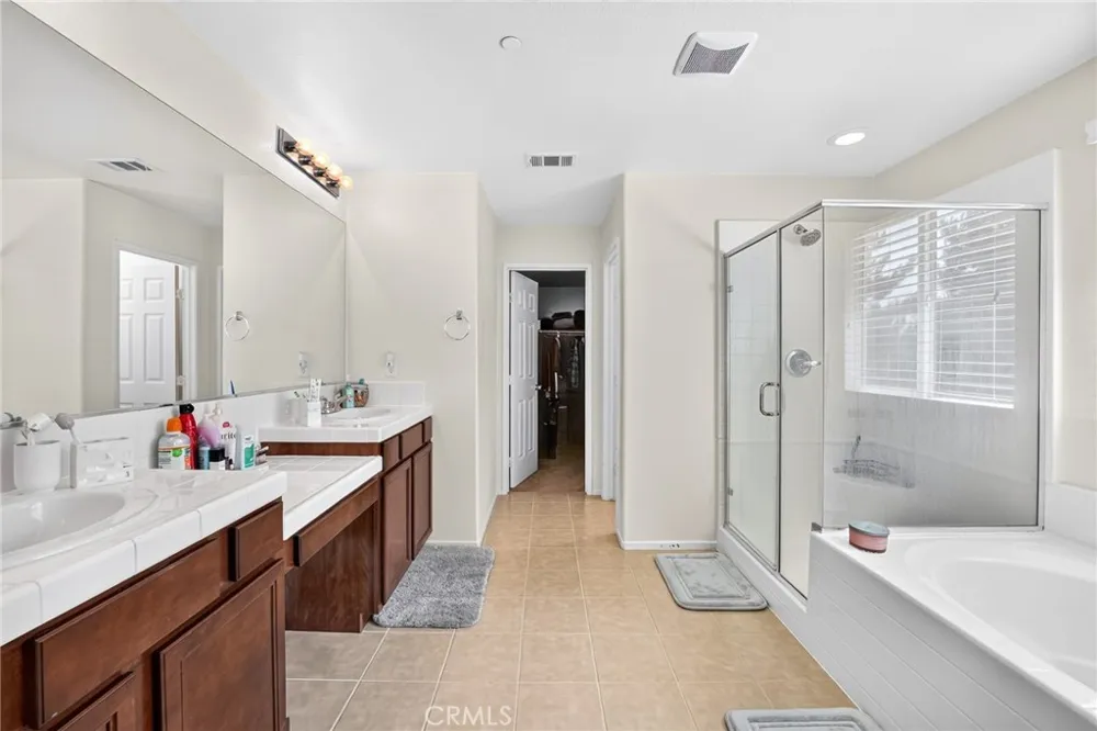 1216 Burgundy Rose Beaumont, CA 92223