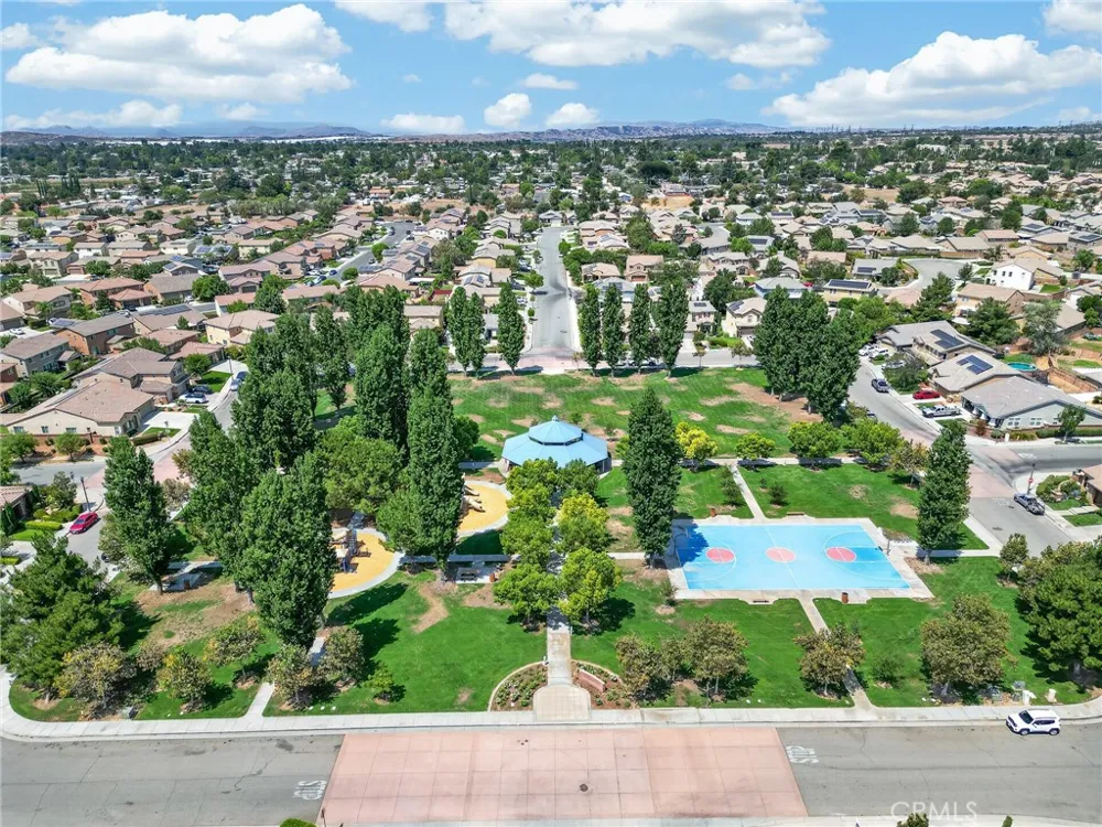 1216 Burgundy Rose Beaumont, CA 92223