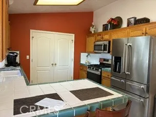 17952 Cherry Street Hesperia, CA 92345