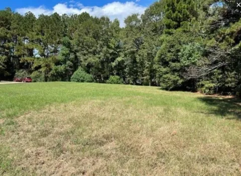 East Chase Circle