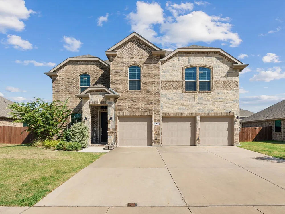 3455 Hidden Hollow Drive Grand Prairie, TX 76065
