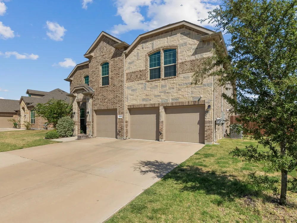 3455 Hidden Hollow Drive Grand Prairie, TX 76065