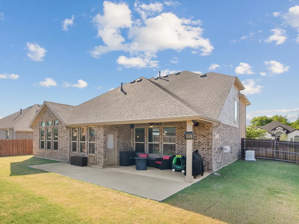 3455 Hidden Hollow Drive Grand Prairie, TX 76065