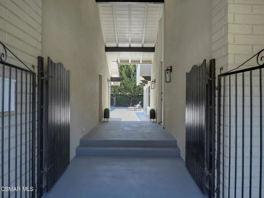 2920 Salmon River Circle Westlake Village, CA 91362