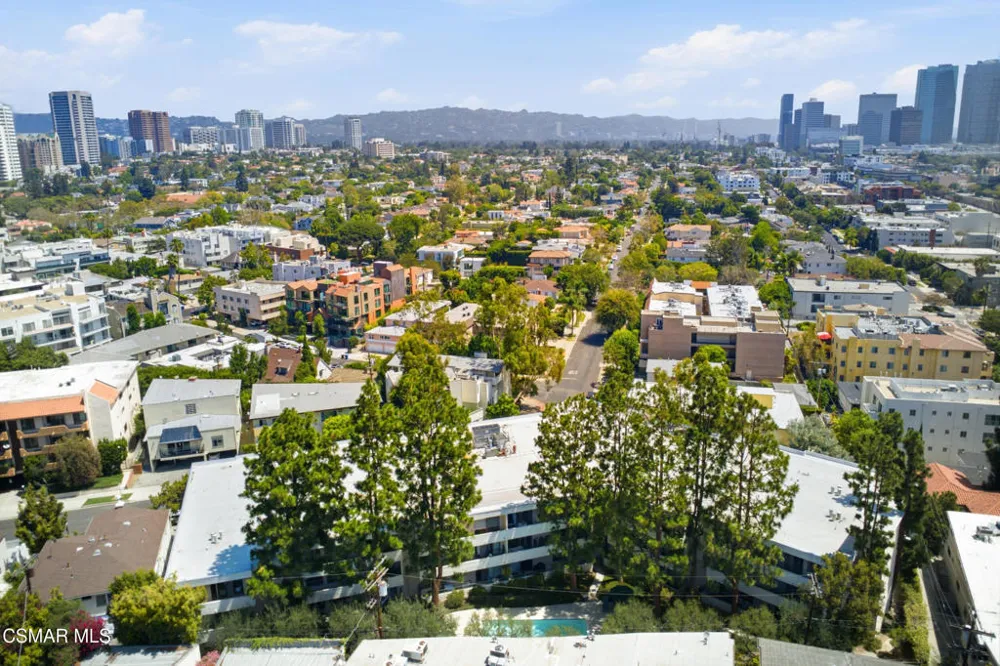 10650 Holman Avenue #202 Los Angeles, CA 90024