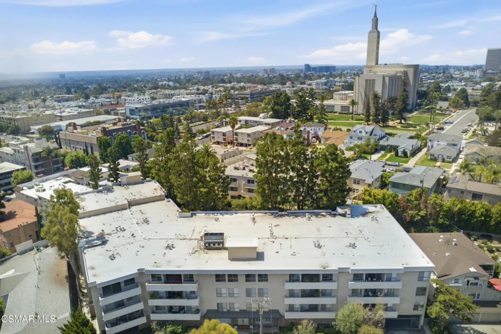10650 Holman Avenue #202 Los Angeles, CA 90024