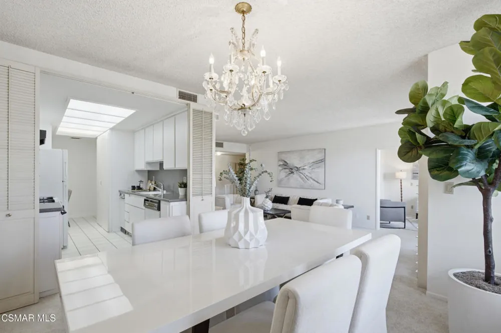 10650 Holman Avenue #202 Los Angeles, CA 90024