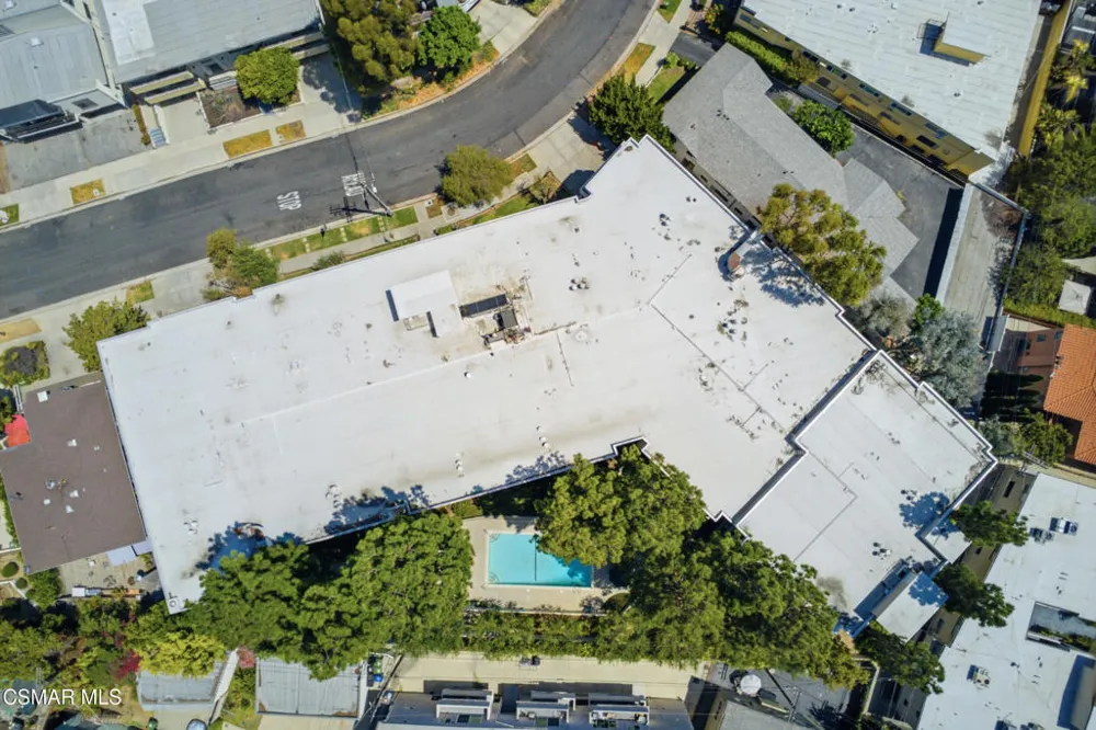 10650 Holman Avenue #202 Los Angeles, CA 90024