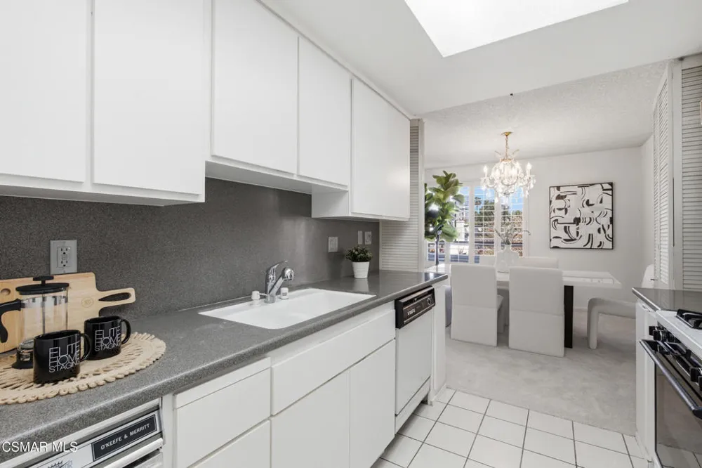 10650 Holman Avenue #202 Los Angeles, CA 90024