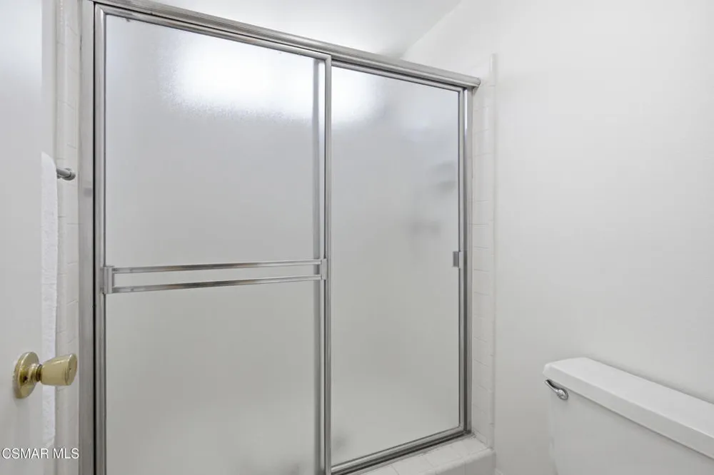 10650 Holman Avenue #202 Los Angeles, CA 90024