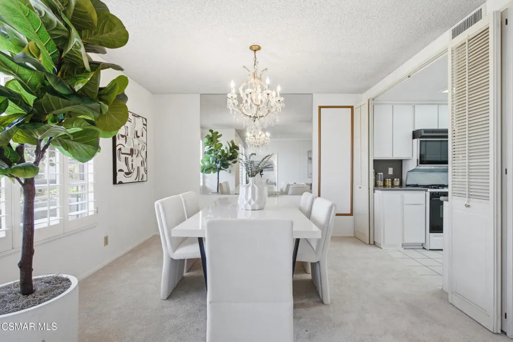 10650 Holman Avenue #202 Los Angeles, CA 90024