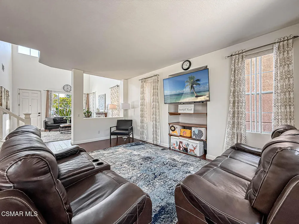 2710 Titania Place Simi Valley, CA 93063