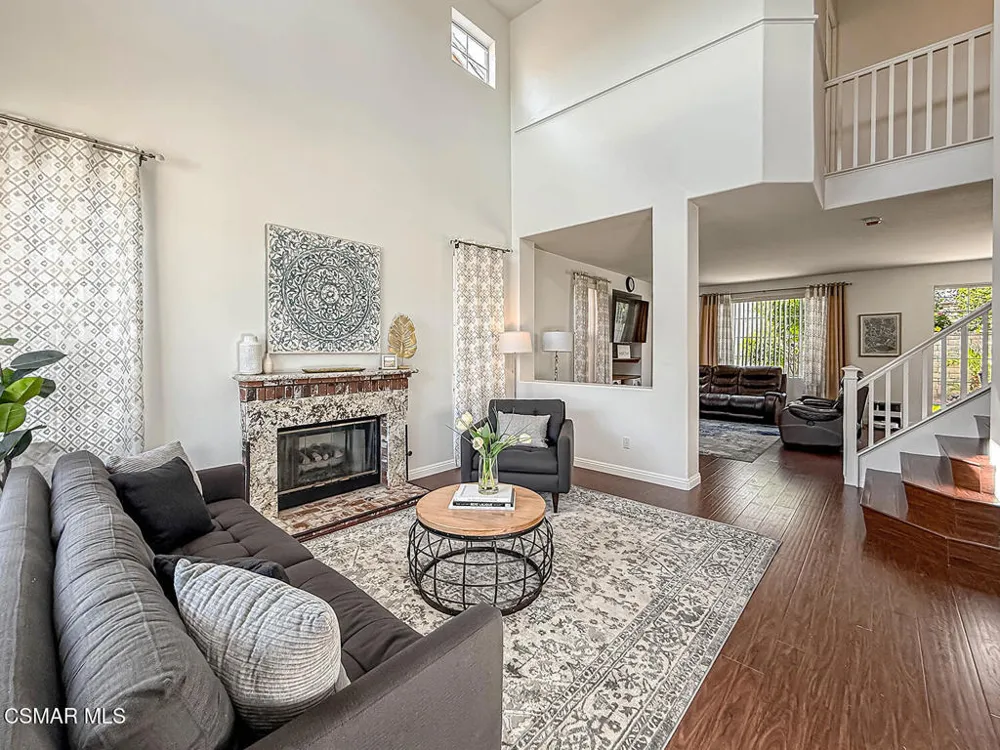 2710 Titania Place Simi Valley, CA 93063