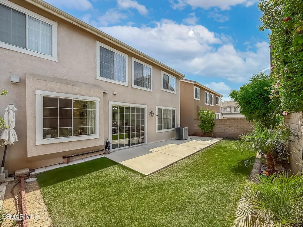 2710 Titania Place Simi Valley, CA 93063