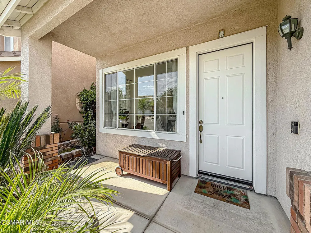 2710 Titania Place Simi Valley, CA 93063