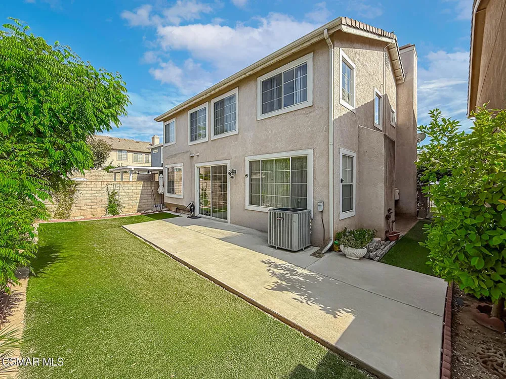 2710 Titania Place Simi Valley, CA 93063