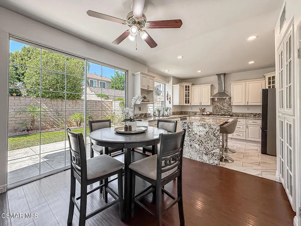 2710 Titania Place Simi Valley, CA 93063