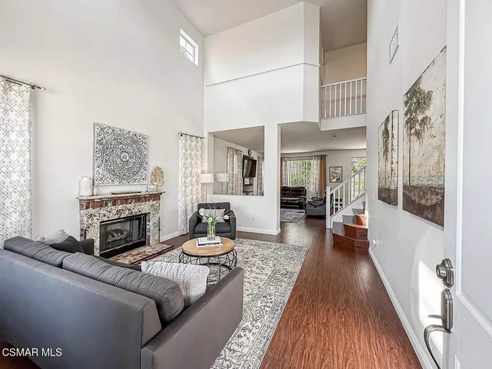 2710 Titania Place Simi Valley, CA 93063