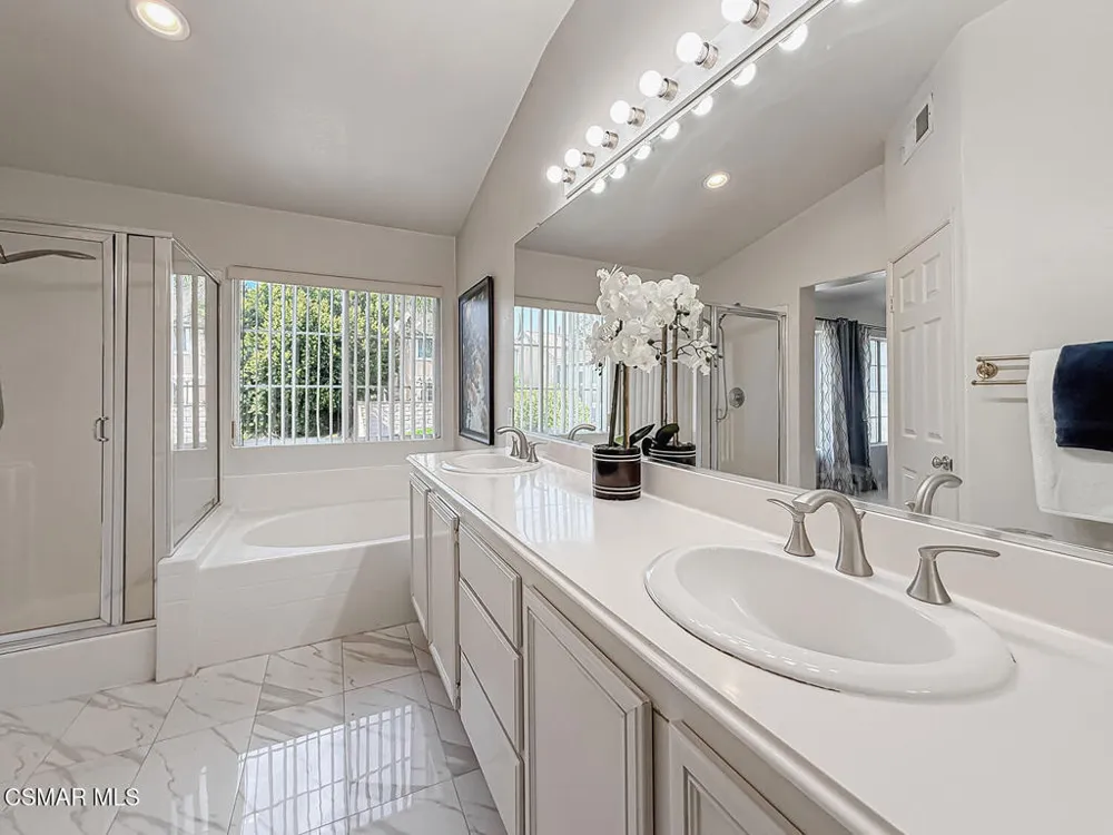 2710 Titania Place Simi Valley, CA 93063