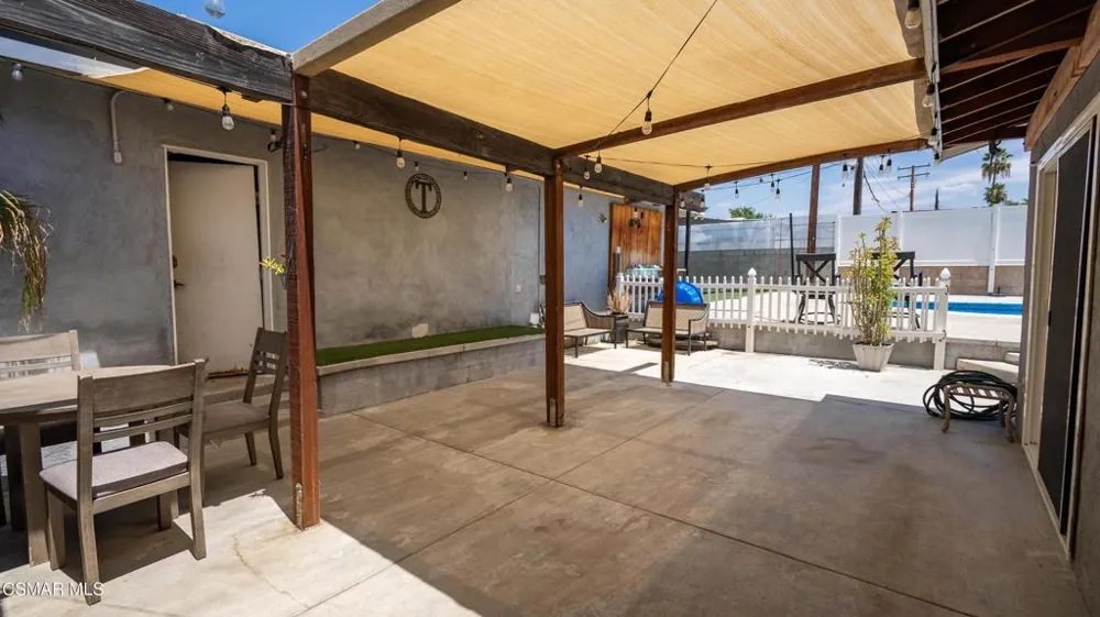 7523 Drummond Avenue Highland, CA 92346