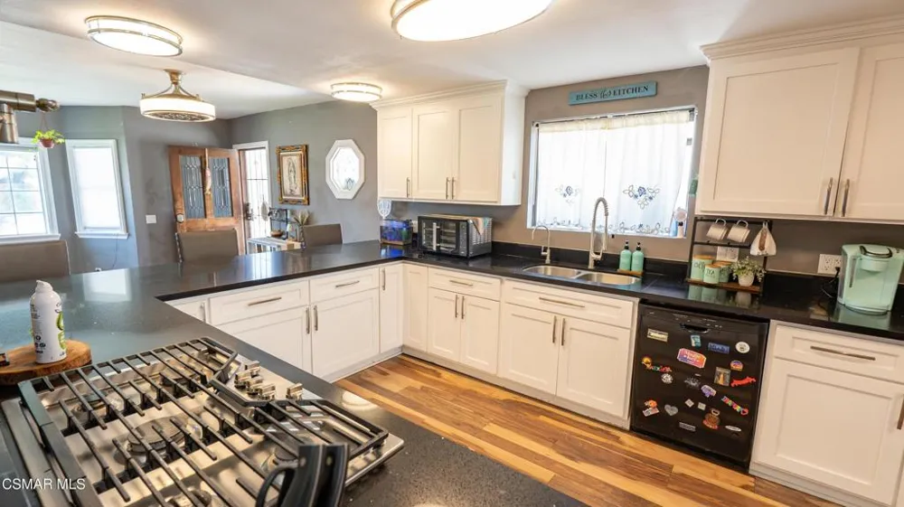 7523 Drummond Avenue Highland, CA 92346