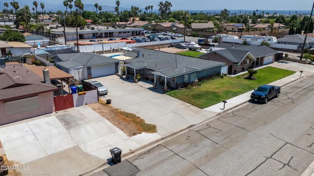 7523 Drummond Avenue Highland, CA 92346