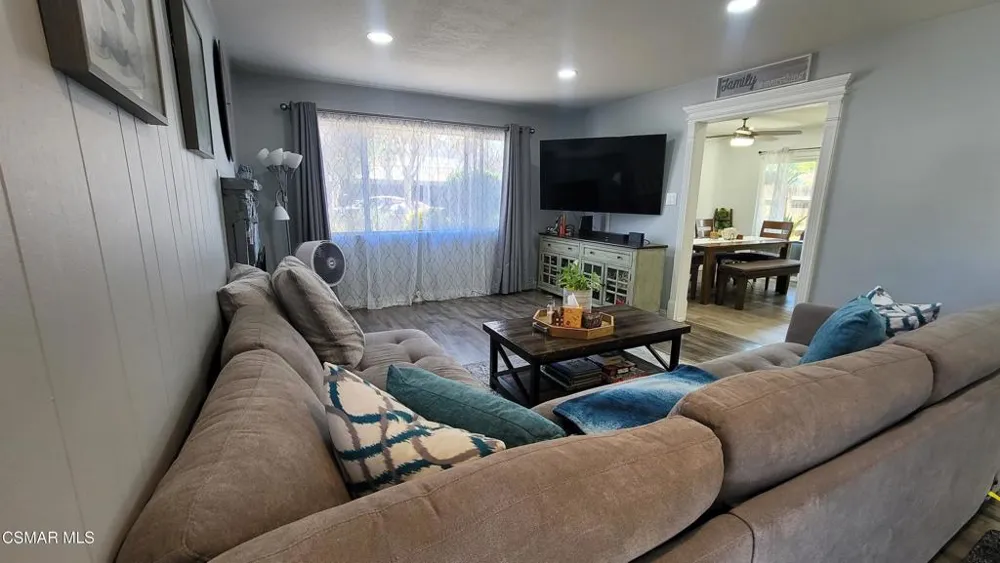 960 Ventura Avenue Simi Valley, CA 93065