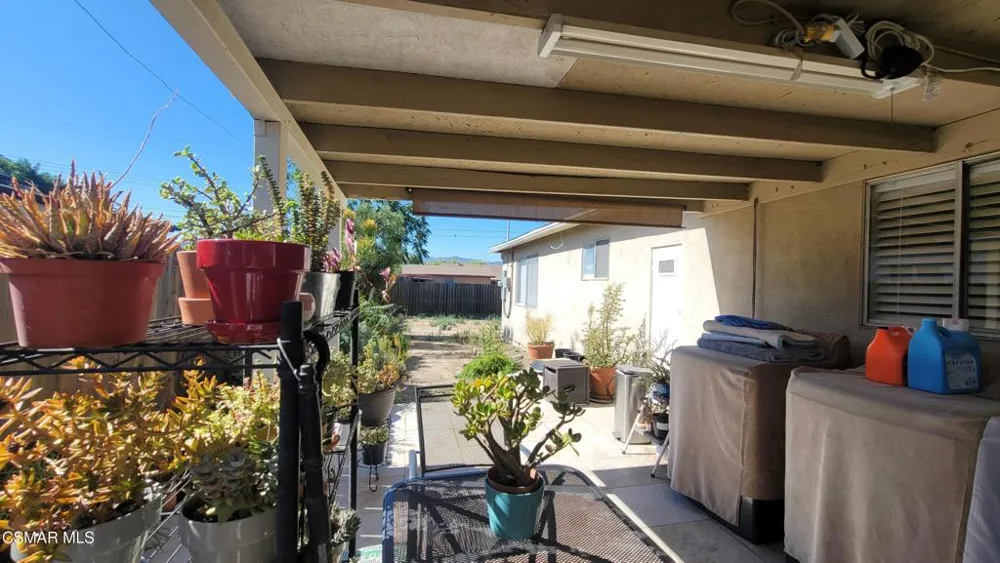 960 Ventura Avenue Simi Valley, CA 93065