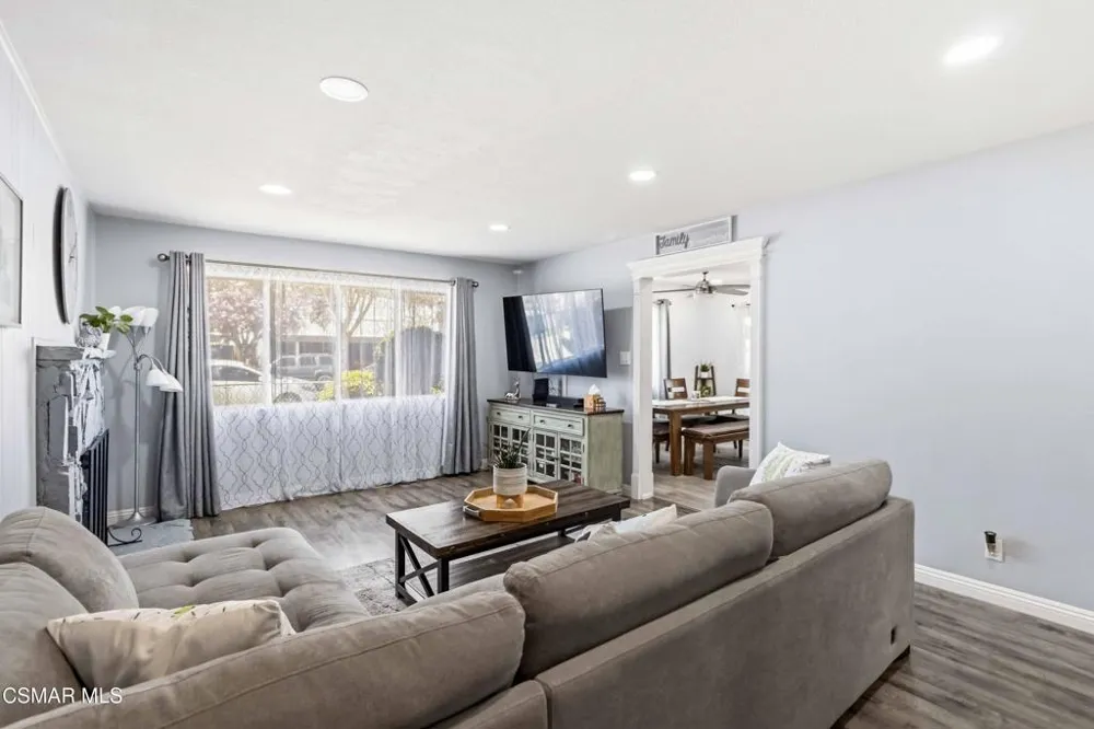 960 Ventura Avenue Simi Valley, CA 93065