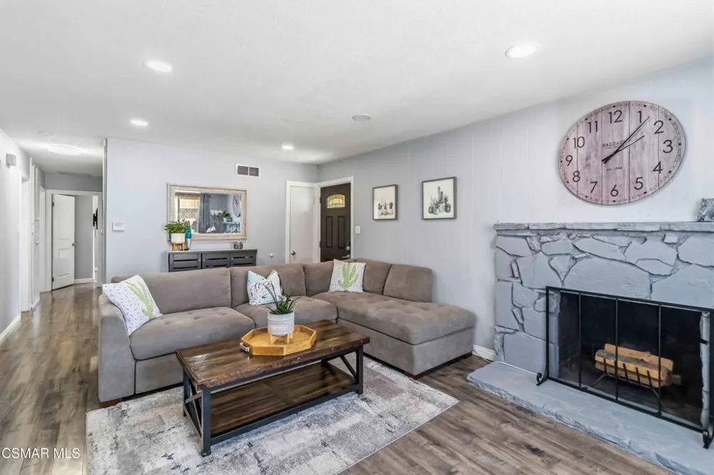 960 Ventura Avenue Simi Valley, CA 93065